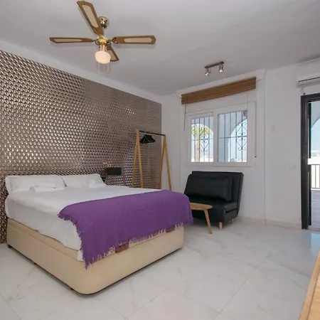 087 Design Studio - Alicante Holiday